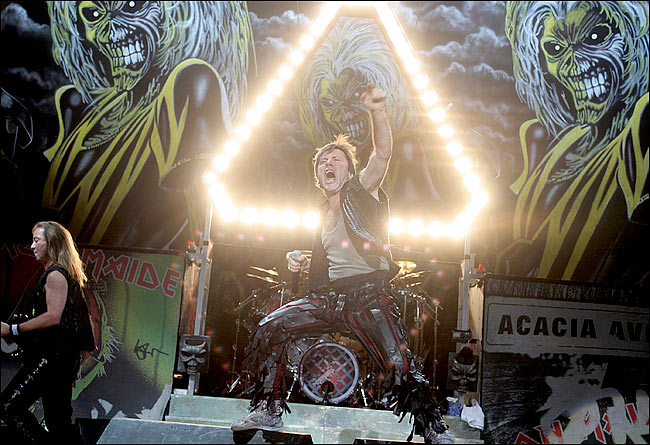 Iron Maiden durante una presentación del Ozzfest / Foto: Rahav Segev / The New York Times