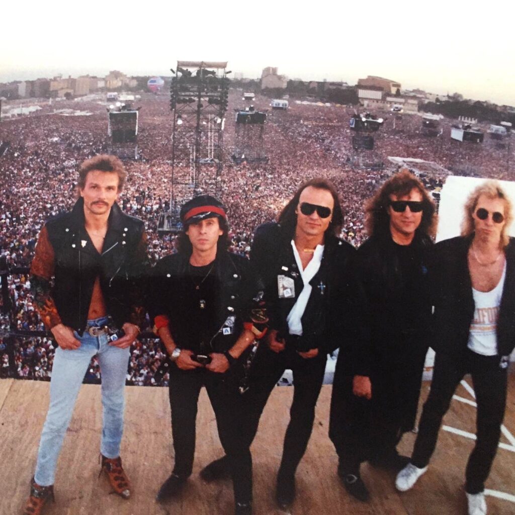 Scorpions en el muro de Berlín